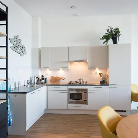 Appealing In With Balcony Terrace * The Hague